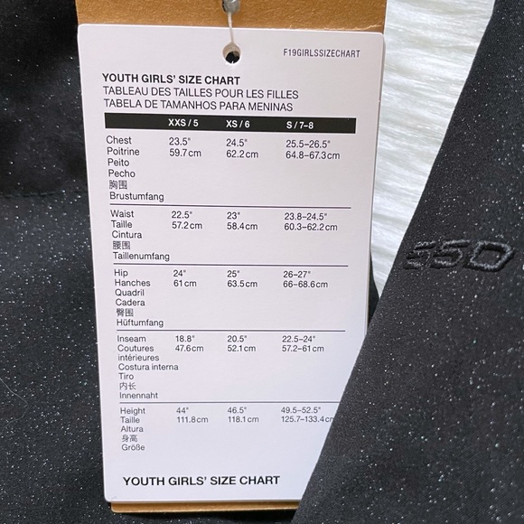 The North Face Girls’ Dealio City Jacket In Black Sparkle - Picture 11 of 12